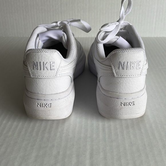 WOMEN'S NIKE COURT VISION ALTA LEATHER PLATFORM SNEAKERS size 6.5 - Picture 3 of 5